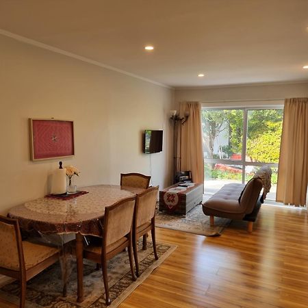 Entire Ground Floor With Full-Privacy And Family-Friendly Popular To Ferry Catchers Wellington Exterior photo